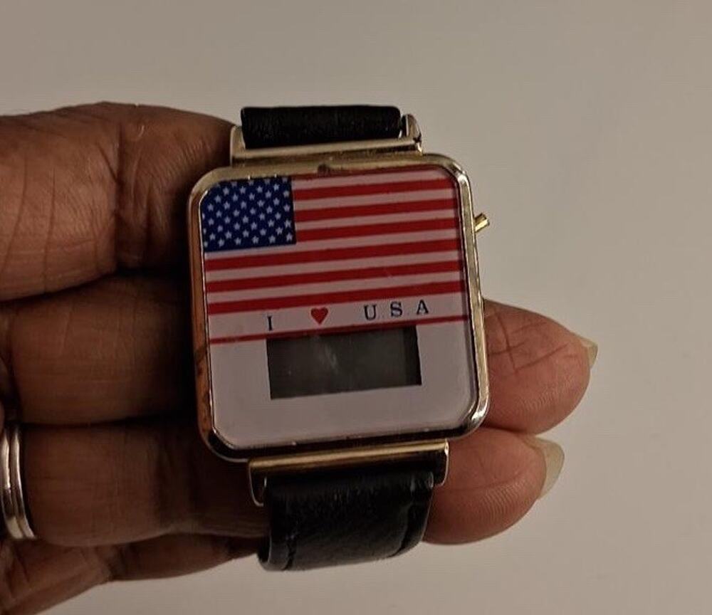 Vintage I Love USA American Flag Digital Watch Square Gold Tone Black Learning